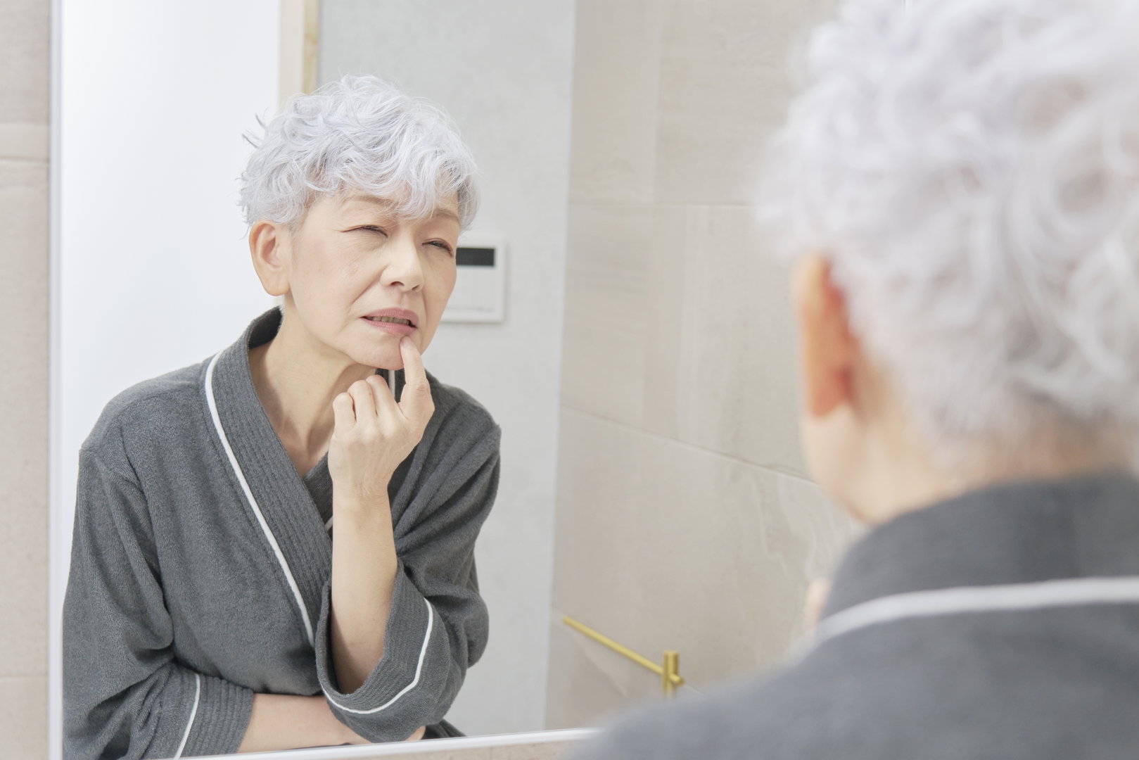 What Are the Signs of Tooth Decay, and Which Dentist Can Help?